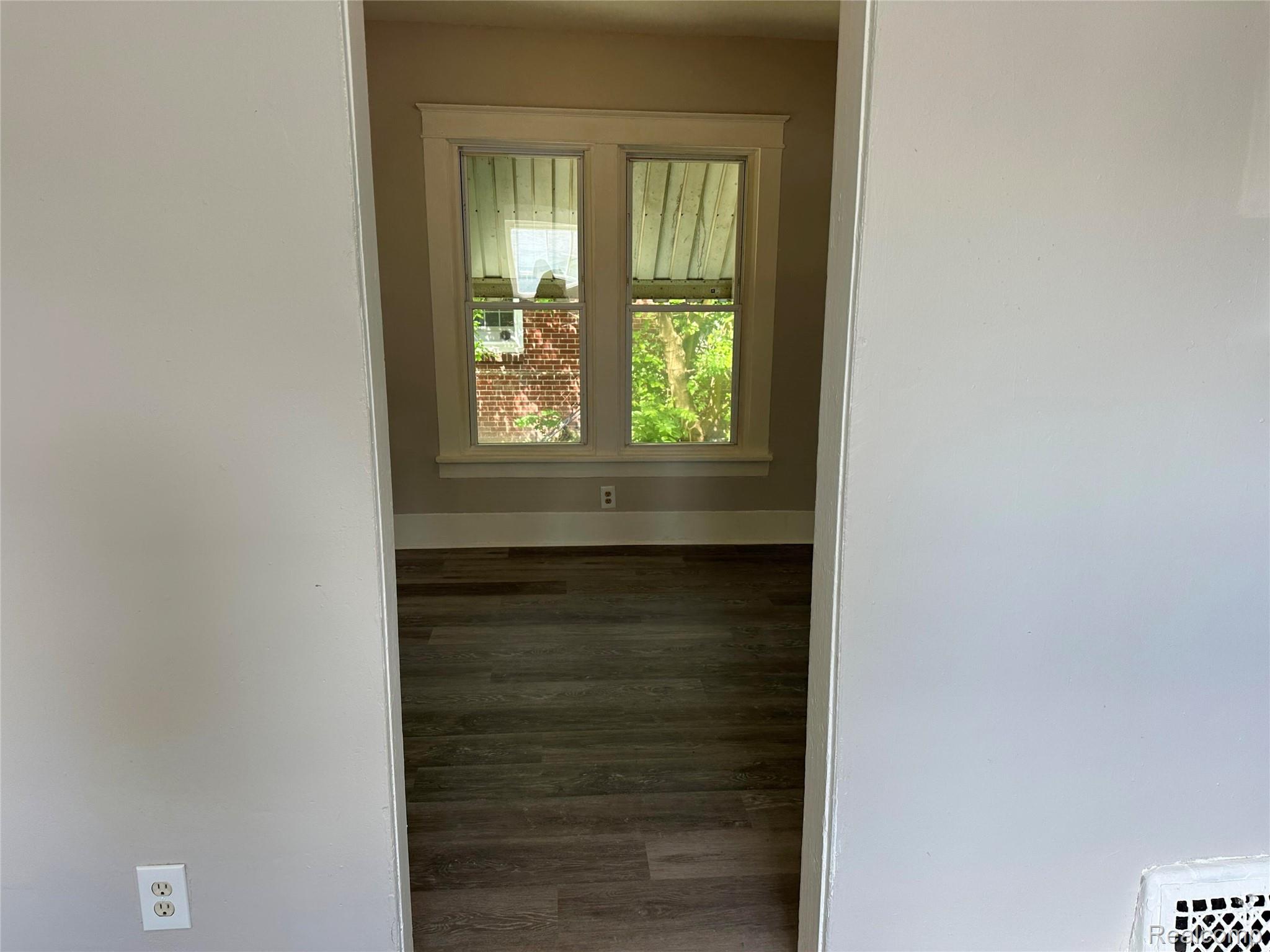 826 East Mt Morris Road Mount Morris, MI 48458 - Photo 47 of 47 047_beyc6a32d95c84c90.jpg