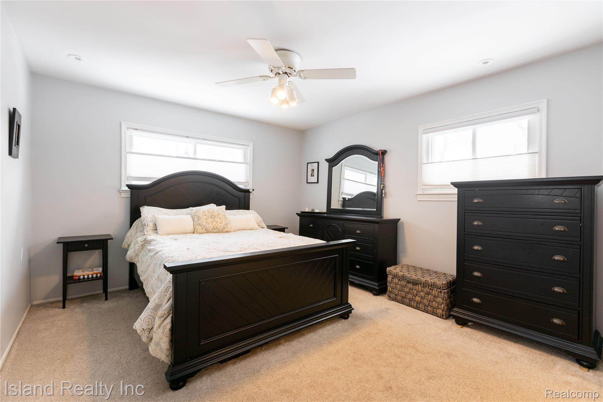 8495 Hampton Road Grosse Ile, MI 48138 - Photo 20 of 35 8495 Hampton Rd, Grosse Ile (19 of 34).jpg