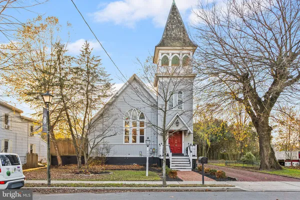 $3,900 | 230 Washington Street, Fieldsboro, NJ 08505