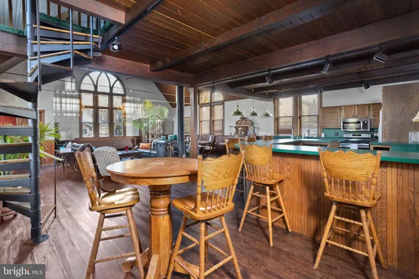 $3,900 | 230 Washington Street, Fieldsboro, NJ 08505