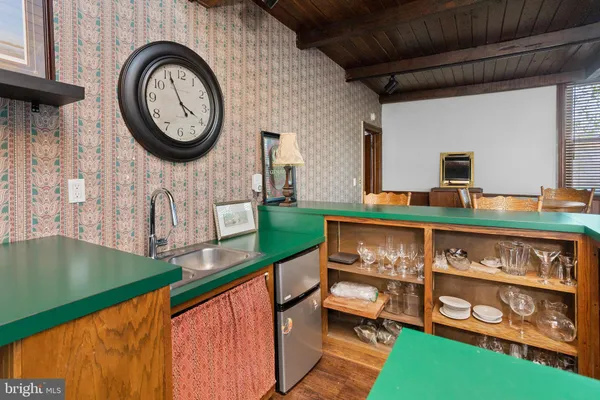 $3,900 | 230 Washington Street, Fieldsboro, NJ 08505