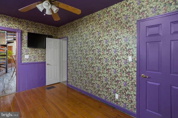 $3,900 | 230 Washington Street, Fieldsboro, NJ 08505