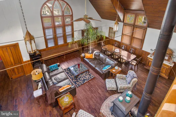 $3,900 | 230 Washington Street, Fieldsboro, NJ 08505