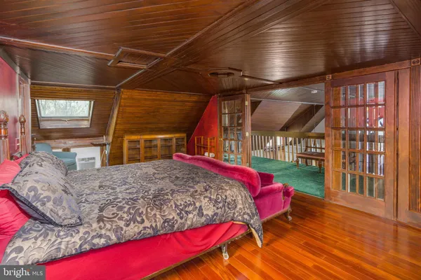 $3,900 | 230 Washington Street, Fieldsboro, NJ 08505