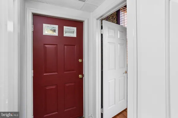 $3,900 | 230 Washington Street, Fieldsboro, NJ 08505