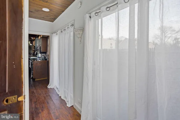 $3,900 | 230 Washington Street, Fieldsboro, NJ 08505