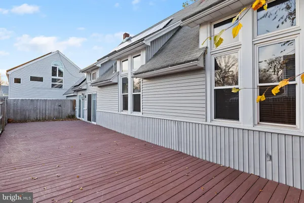 $3,900 | 230 Washington Street, Fieldsboro, NJ 08505