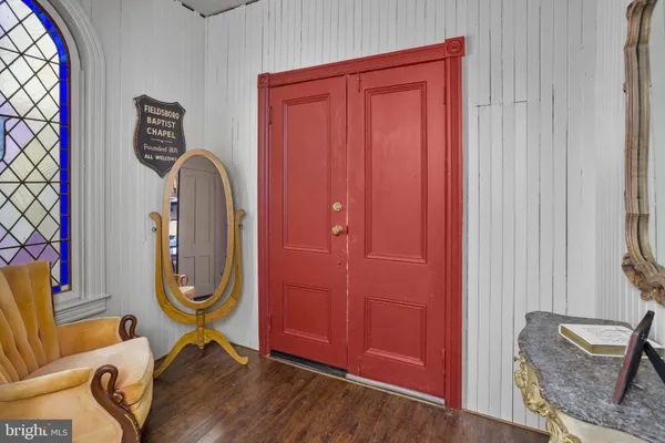 $3,900 | 230 Washington Street, Fieldsboro, NJ 08505