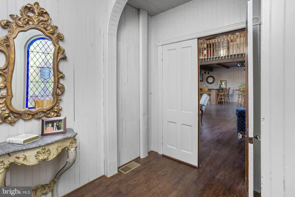 $3,900 | 230 Washington Street, Fieldsboro, NJ 08505