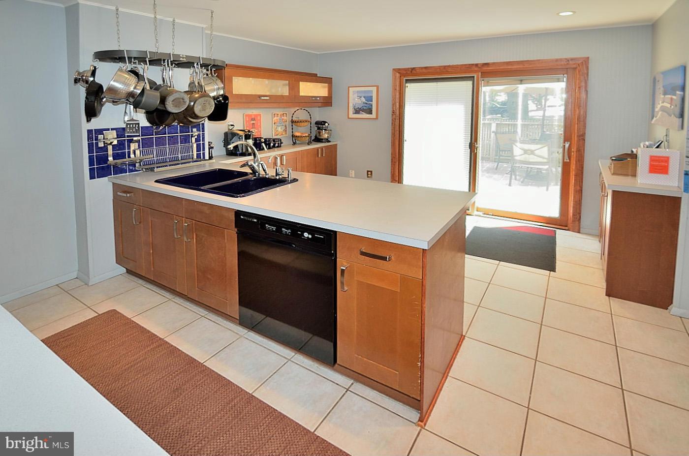 11438 Links Drive Reston, VA 20190 - Photo 6 of 26 Kitchen
