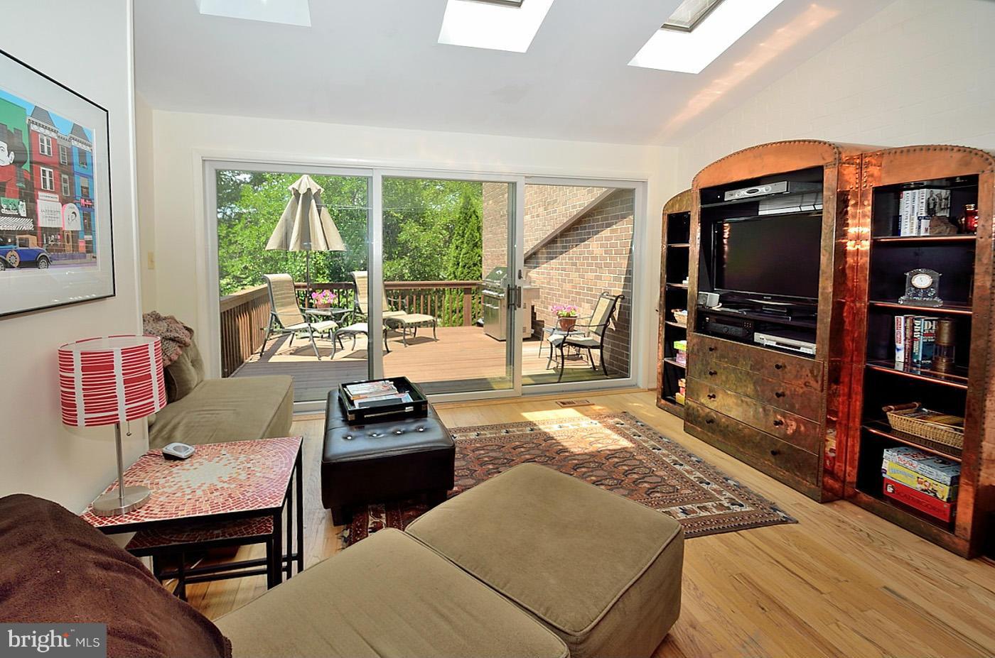 11438 Links Drive Reston, VA 20190 - Photo 9 of 26 Interior (General)