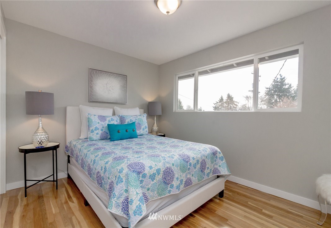 4132 Northeast 10th Street Renton, WA 98059 - Photo 15 of 25