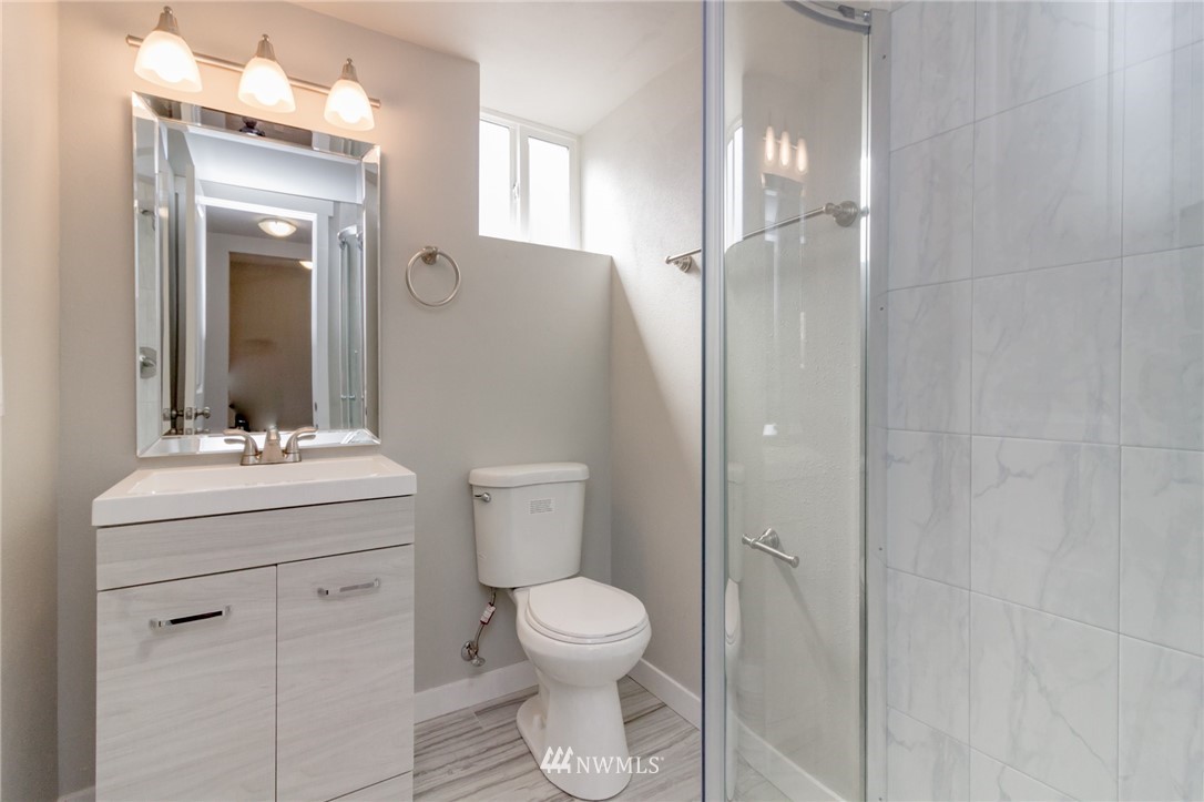 4132 Northeast 10th Street Renton, WA 98059 - Photo 21 of 25