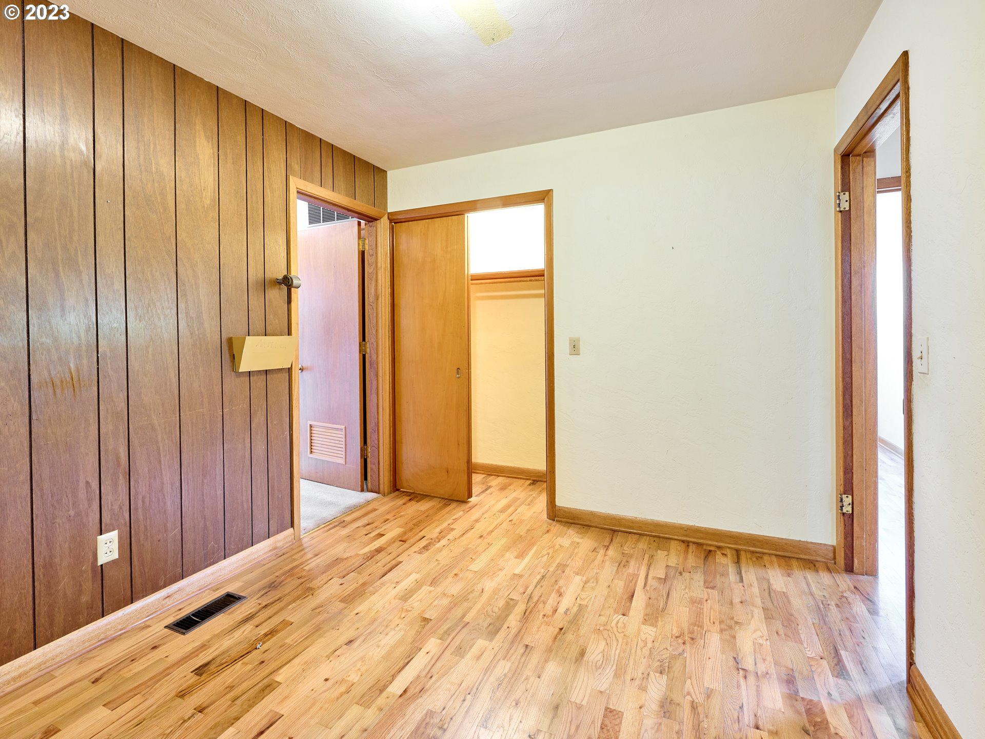 2523 North Boones Ferry Road Woodburn, OR 97071 - Photo 17 of 46 Gallery Image 17