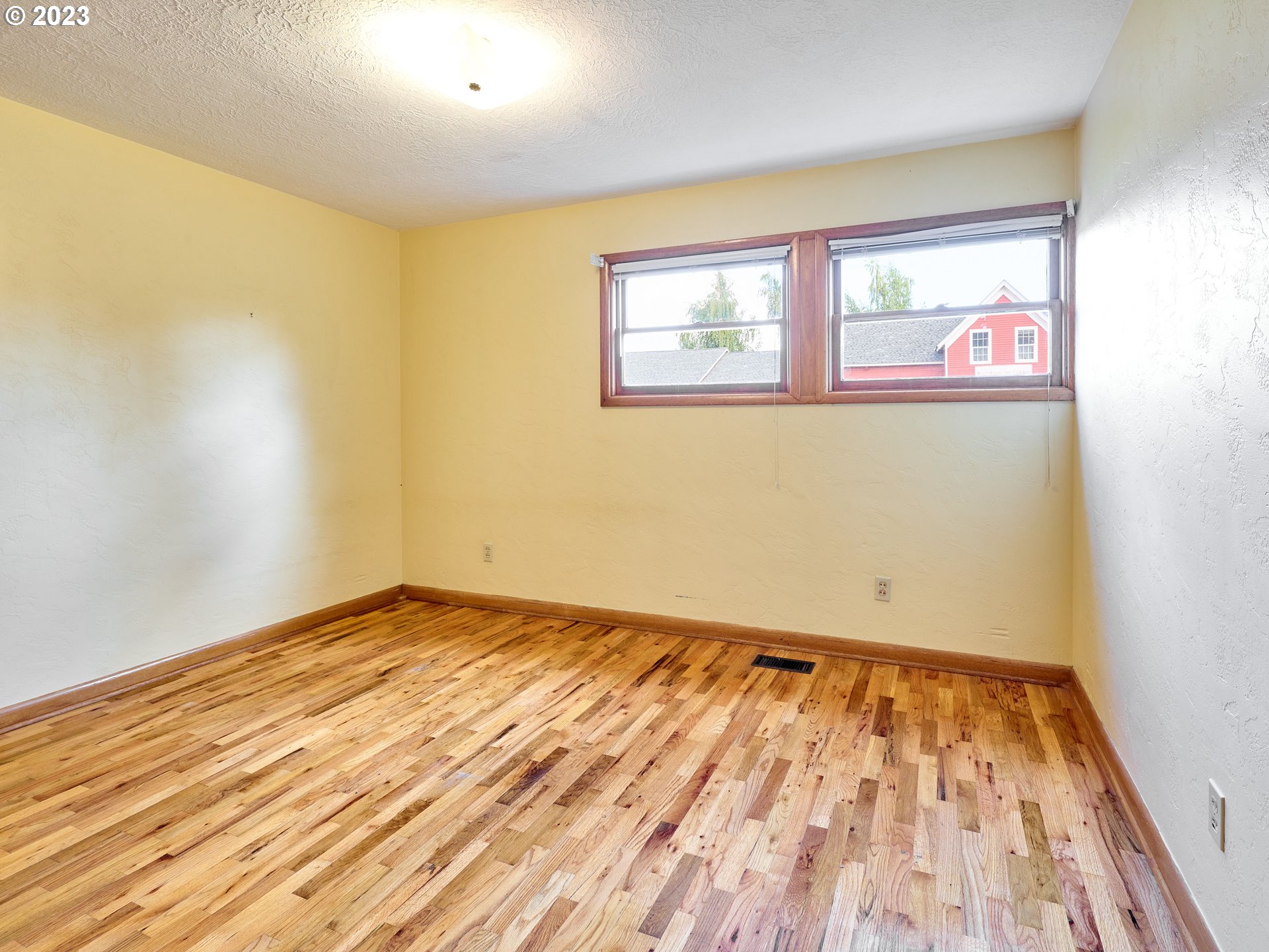 2523 North Boones Ferry Road Woodburn, OR 97071 - Photo 18 of 46 Gallery Image 18
