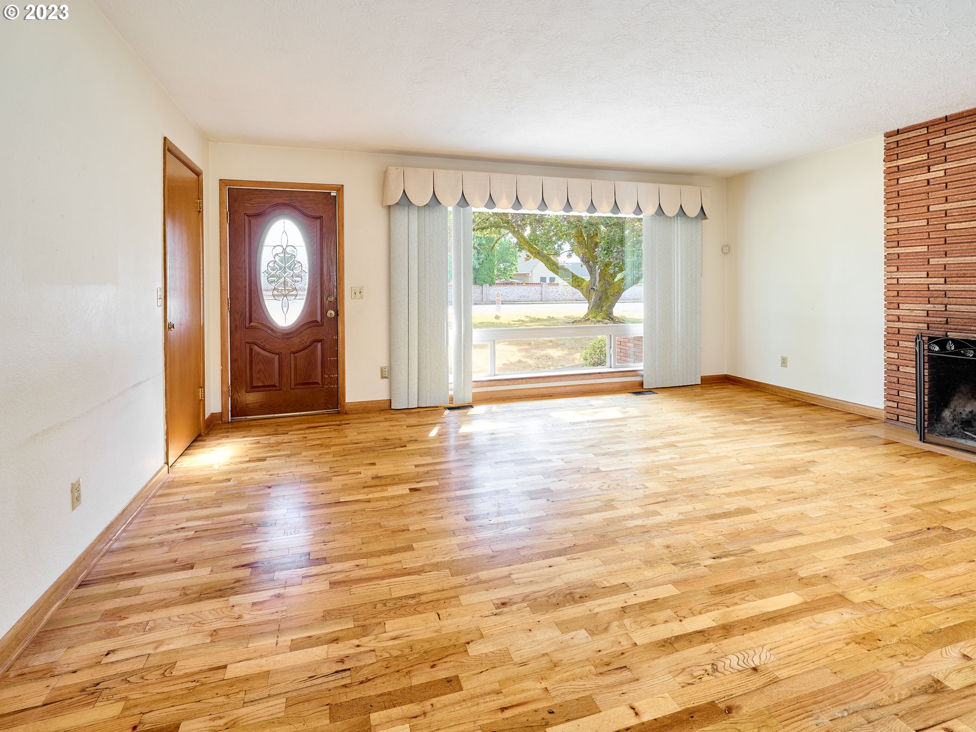 2523 North Boones Ferry Road Woodburn, OR 97071 - Photo 4 of 46 Gallery Image 4