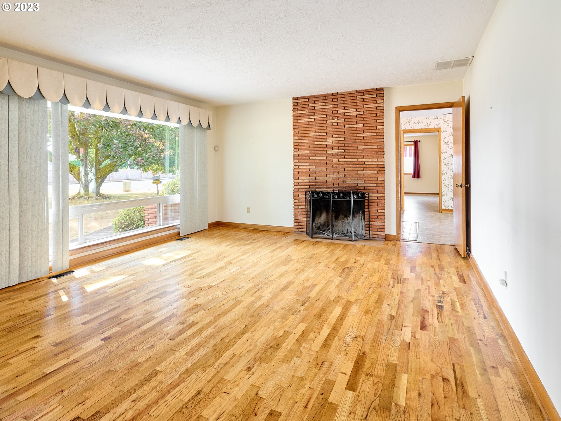2523 North Boones Ferry Road Woodburn, OR 97071 - Photo 5 of 46 Gallery Image 5