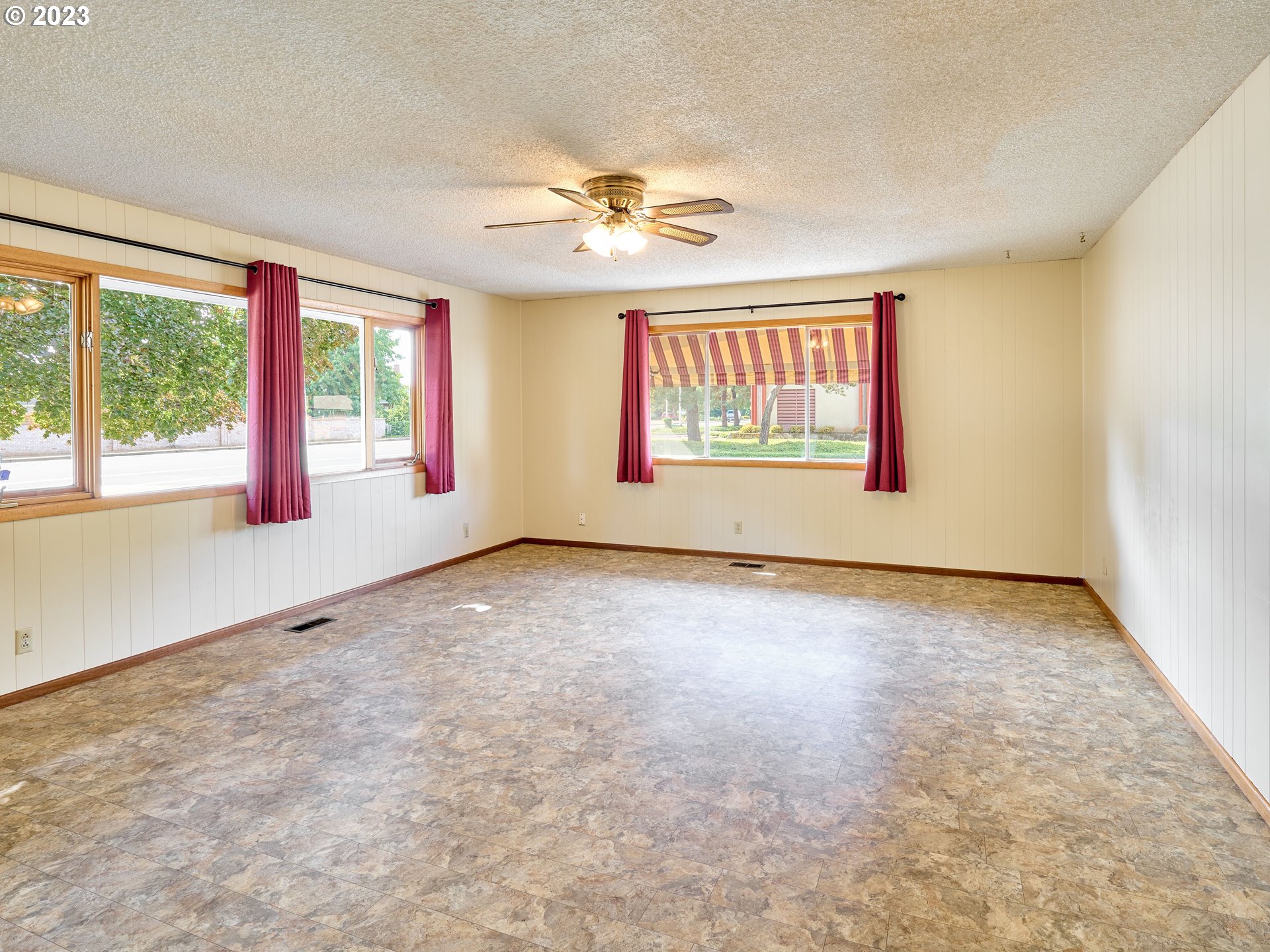 2523 North Boones Ferry Road Woodburn, OR 97071 - Photo 7 of 46 Gallery Image 7