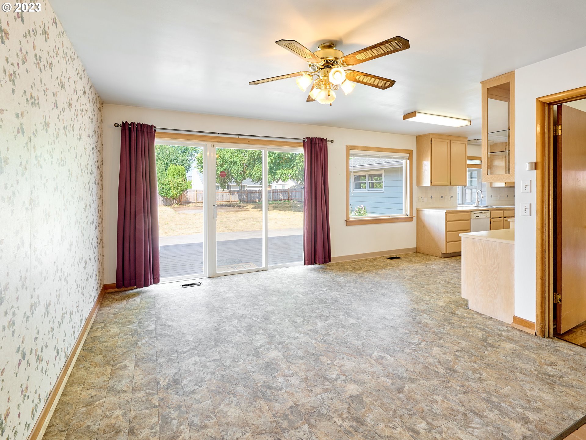 2523 North Boones Ferry Road Woodburn, OR 97071 - Photo 9 of 46 Gallery Image 9