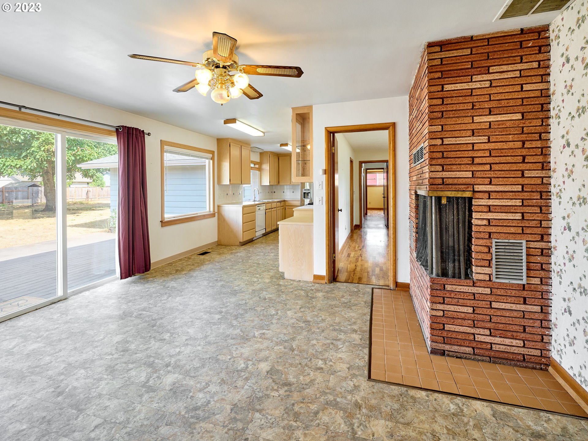 2523 North Boones Ferry Road Woodburn, OR 97071 - Photo 10 of 46 Gallery Image 10