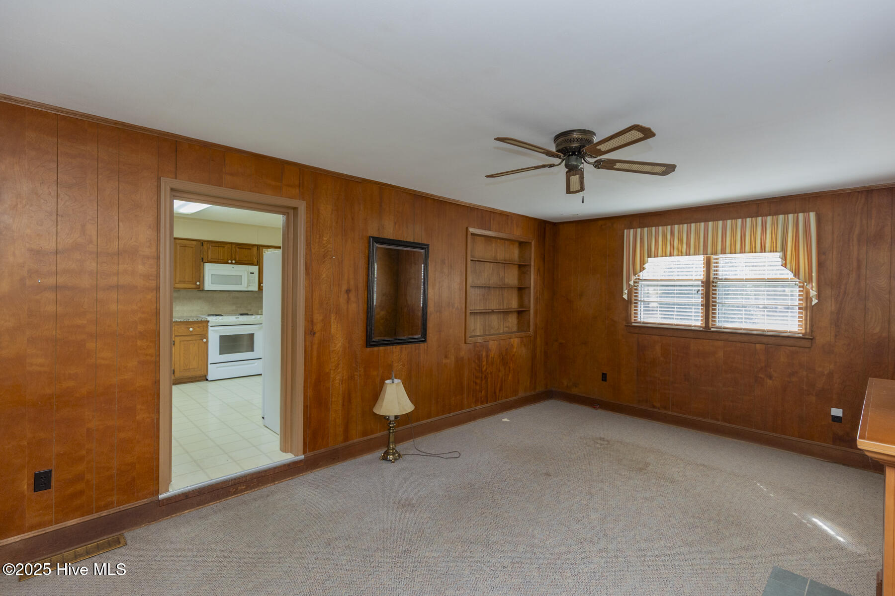 6215 Highway 211 West End, NC 27376 - Photo 15 of 30 family room3
