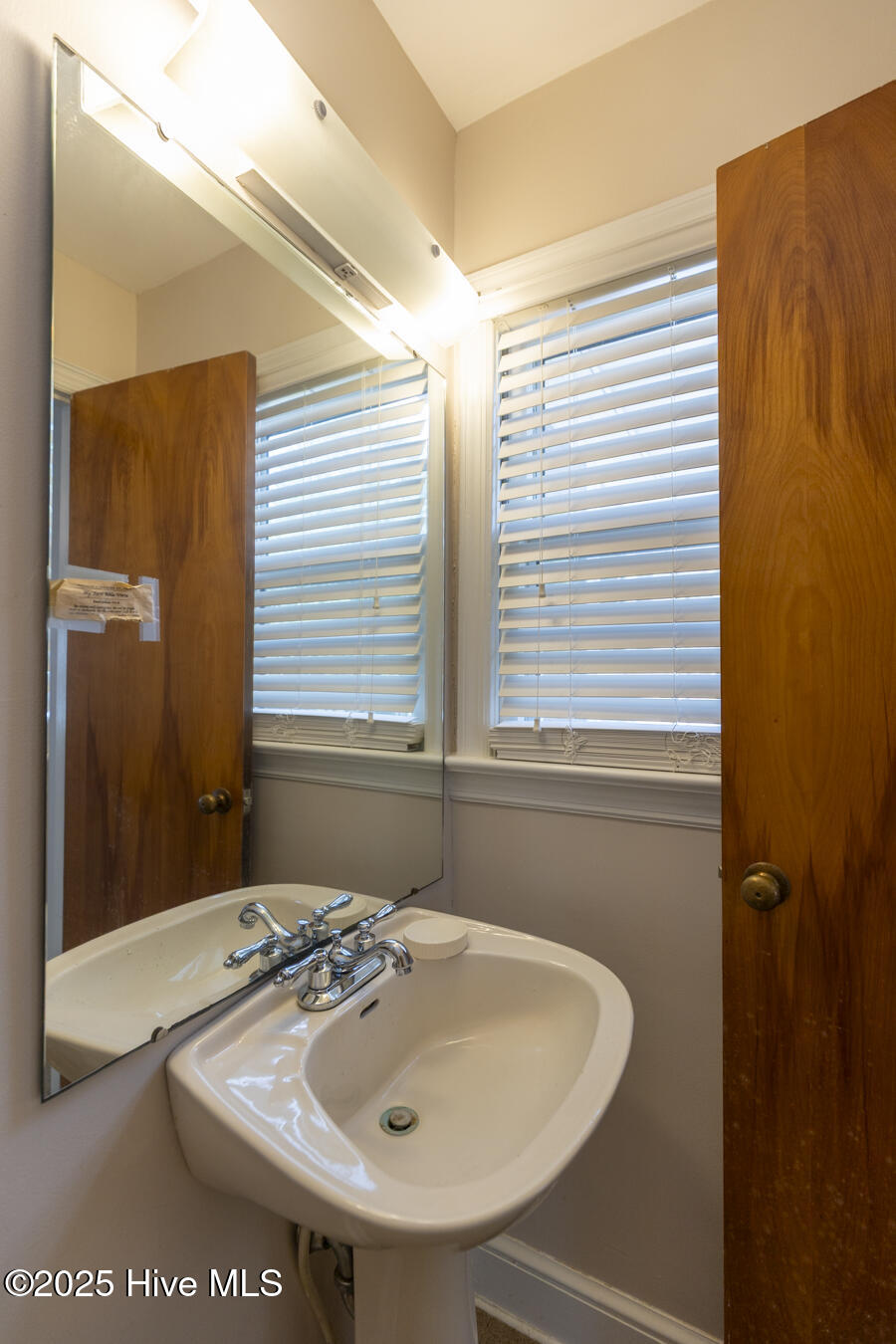 6215 Highway 211 West End, NC 27376 - Photo 9 of 30 primary half bath1