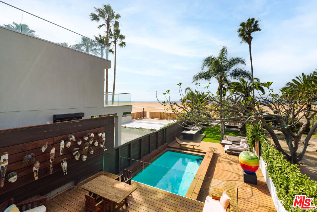 936 Palisades Beach Road Santa Monica, CA 90403 - Photo 22 of 31