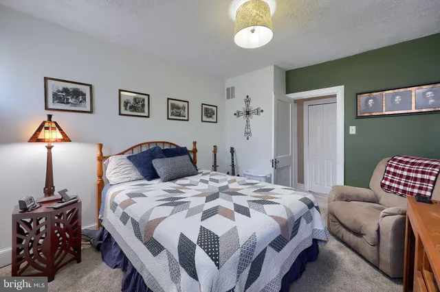 $239,900 | 1870 North Susquehanna Trail, York, PA 17404