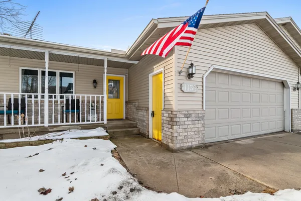 $290,000 | 1155 West Madison Avenue, Cleveland, WI 53015
