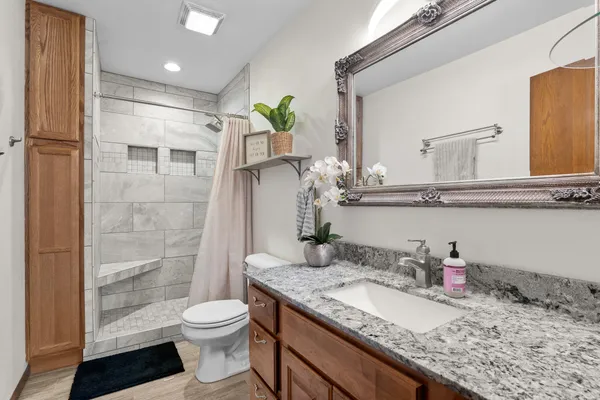 $290,000 | 1155 West Madison Avenue, Cleveland, WI 53015