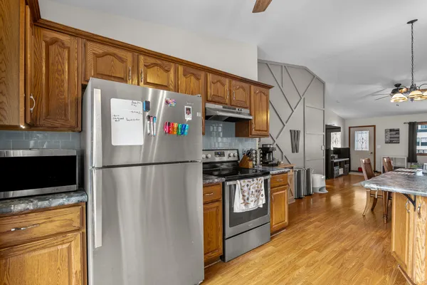 $290,000 | 1155 West Madison Avenue, Cleveland, WI 53015