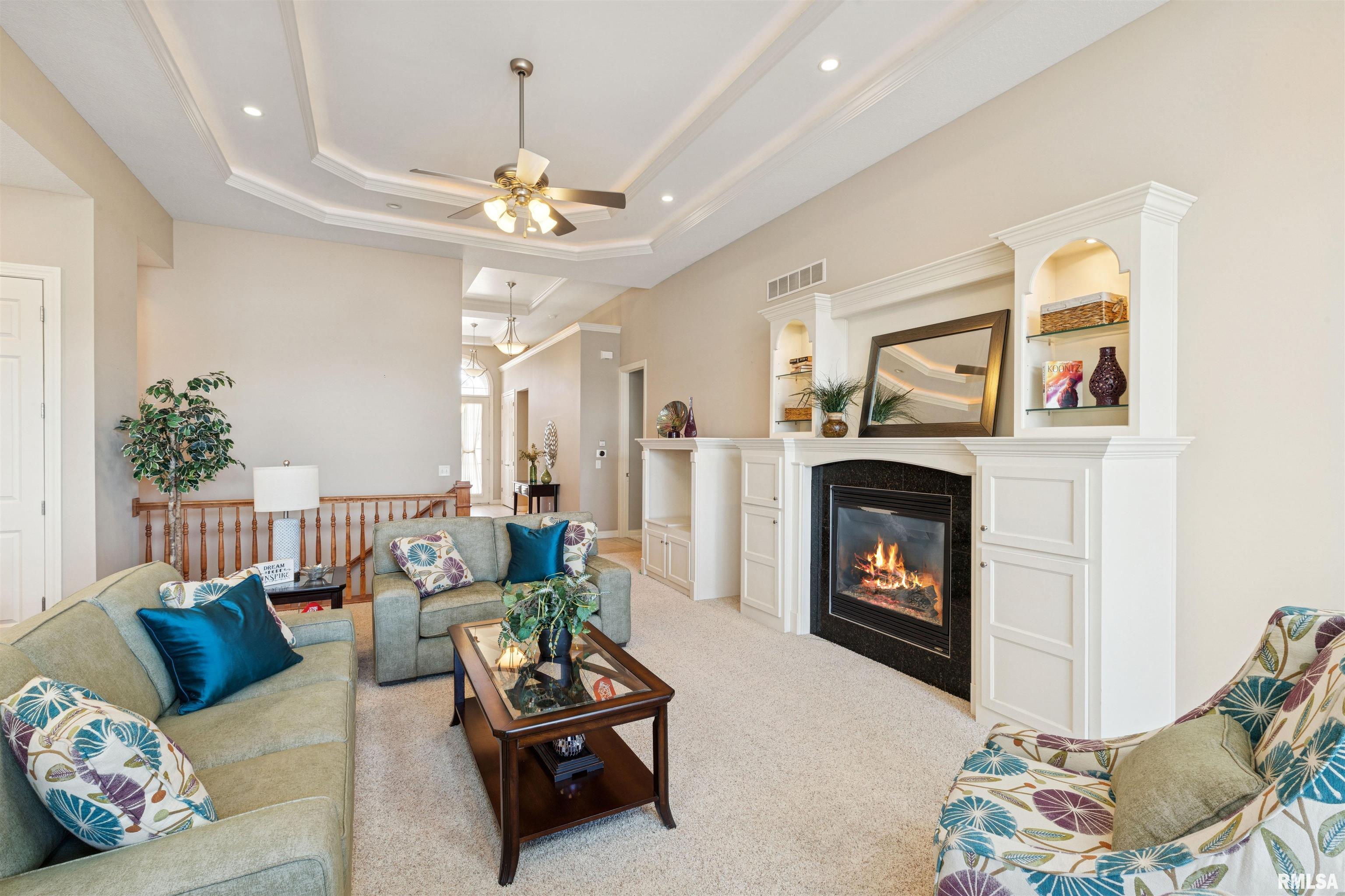 3164 Meridith Way Bettendorf, IA 52722 - Photo 12 of 32