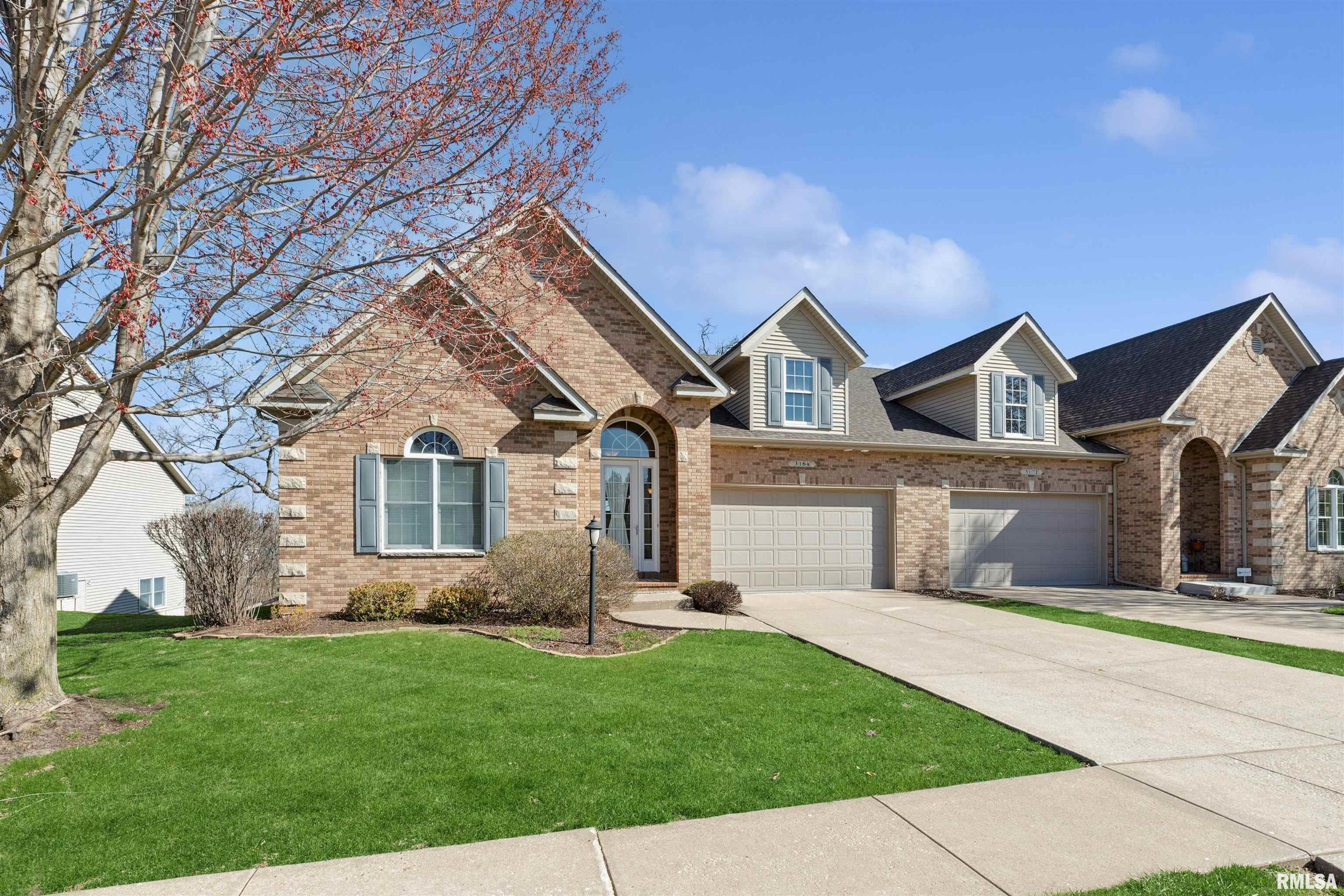 3164 Meridith Way Bettendorf, IA 52722 - Photo 2 of 32