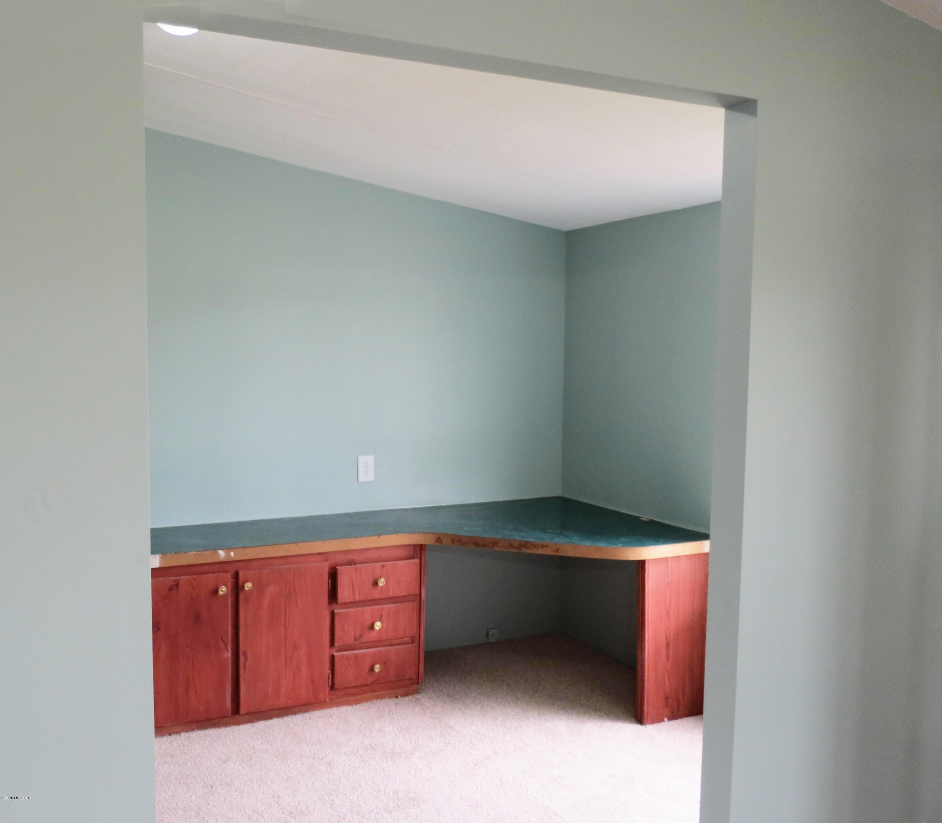 1440 British Road Kinston, NC 28501 - Photo 5 of 16 Home Office