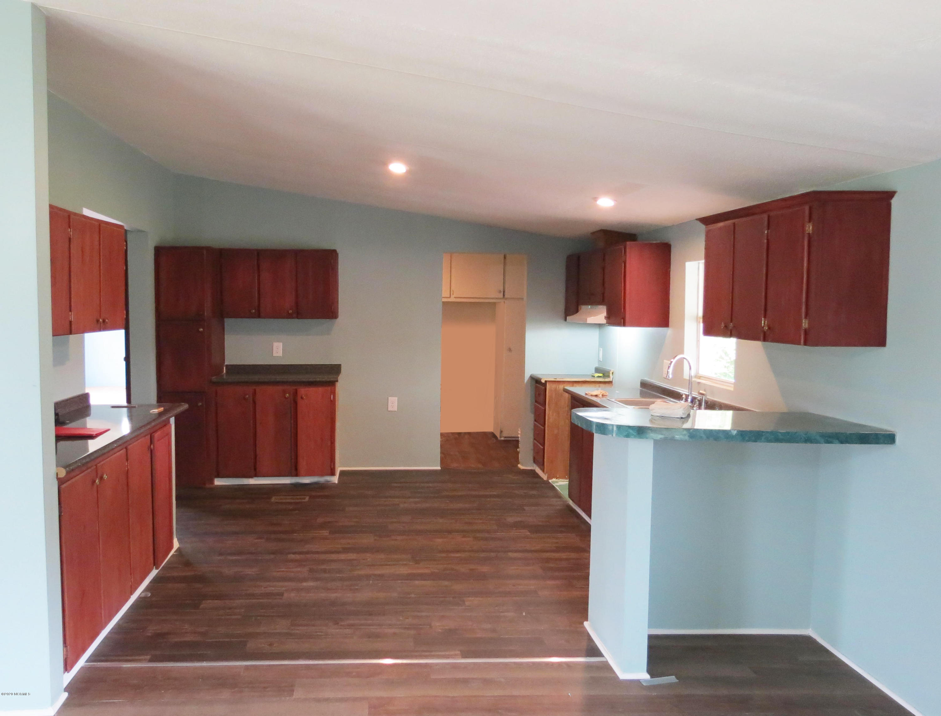 1440 British Road Kinston, NC 28501 - Photo 8 of 16 Kitchen 2