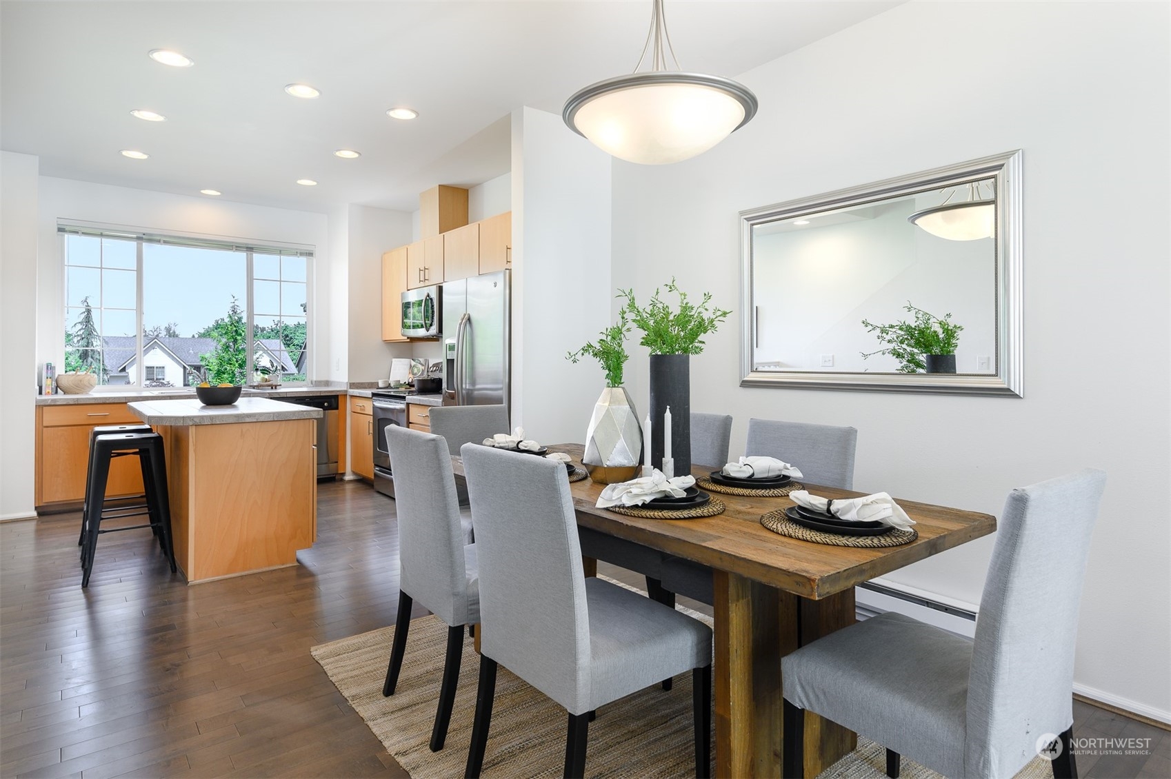 6424 High Point Drive Southwest Seattle, WA 98126 - Photo 6 of 30 Gallery Image 6