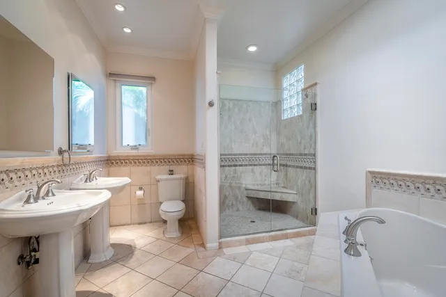 $4,998,000 | 5344 Rincon Beach Park Drive, Ventura, CA 93001