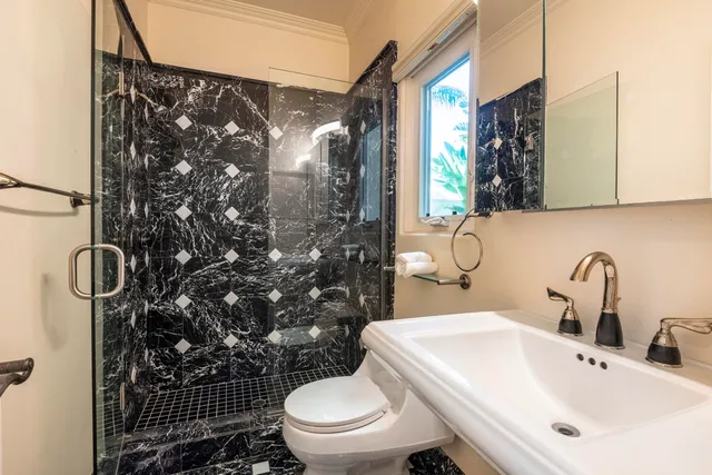 $4,998,000 | 5344 Rincon Beach Park Drive, Ventura, CA 93001