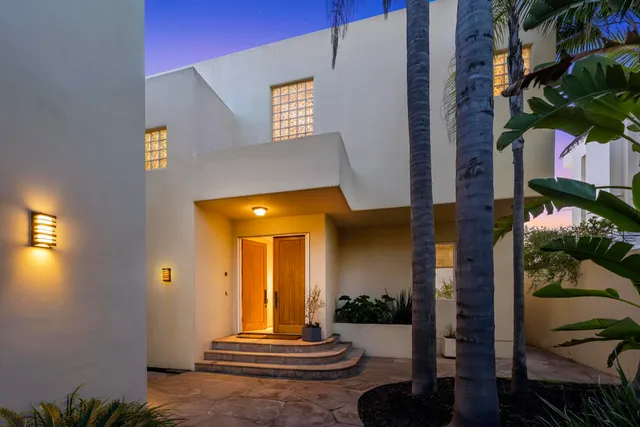 $4,998,000 | 5344 Rincon Beach Park Drive, Ventura, CA 93001