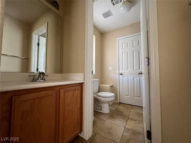 $1,900 | 5998 Banbury Heights Way, Las Vegas, NV 89139