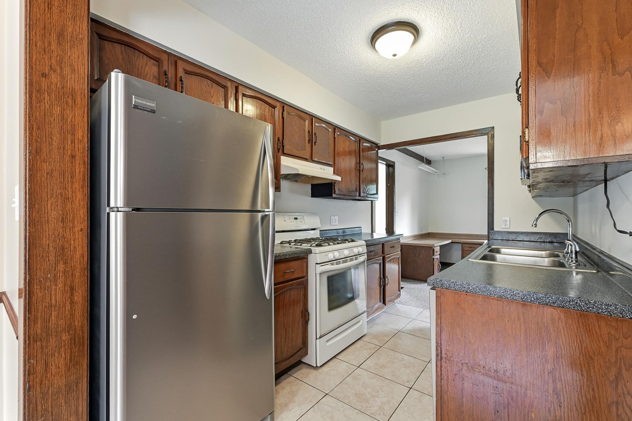 1805 Marvale Avenue Southeast Rochester, MN 55904 - Photo 6 of 25