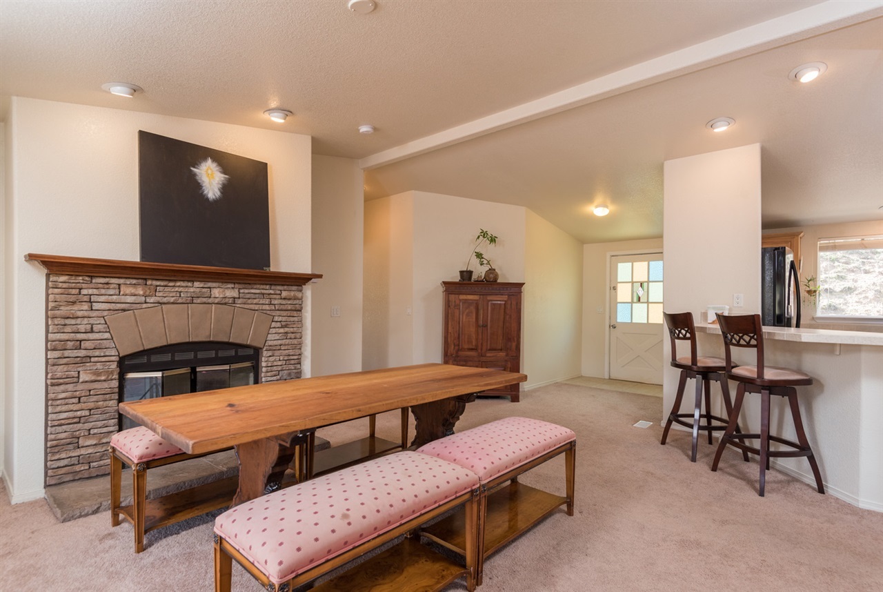 30318 Lilac Road Valley Center, CA 92082 - Photo 11 of 25
