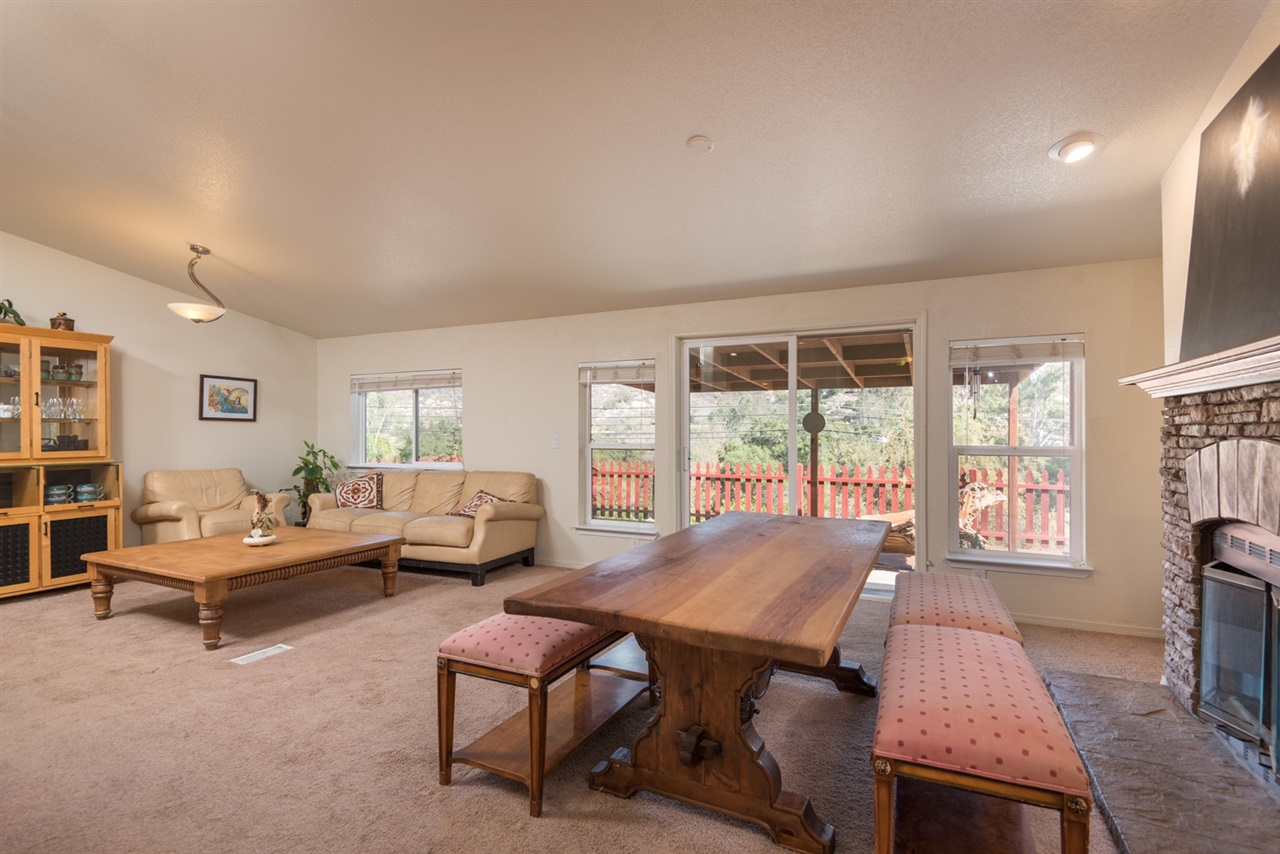 30318 Lilac Road Valley Center, CA 92082 - Photo 9 of 25