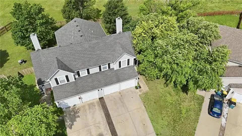 $260,000 | 21691 South Main Street, Spring Hill, KS 66083