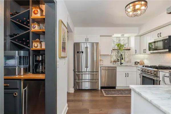 $745,000 | 250 Park Bridge Lane, Roswell, GA 30075