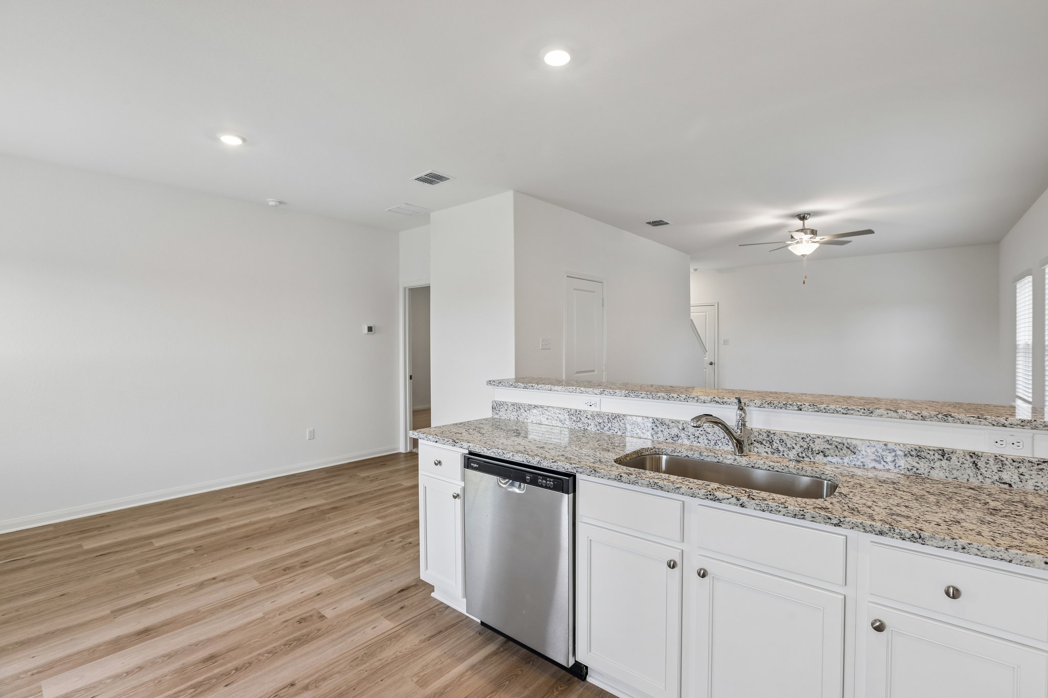 18400 Stellers Sea Street Elgin, TX 78621 - Photo 8 of 40