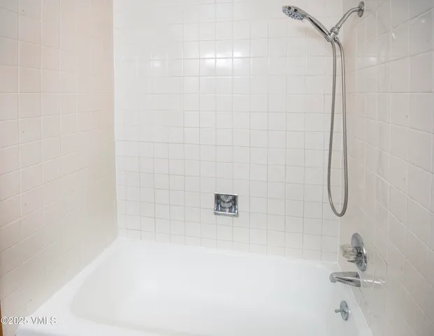 $675,000 | 5197 Black Gore Drive, Unit B2, Vail, CO 81657