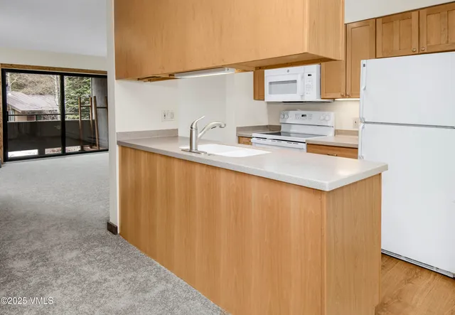 $675,000 | 5197 Black Gore Drive, Unit B2, Vail, CO 81657