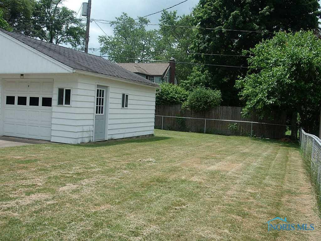 2007 Harlan Road Toledo, OH 43615 - Photo 3 of 13 Backyard.
