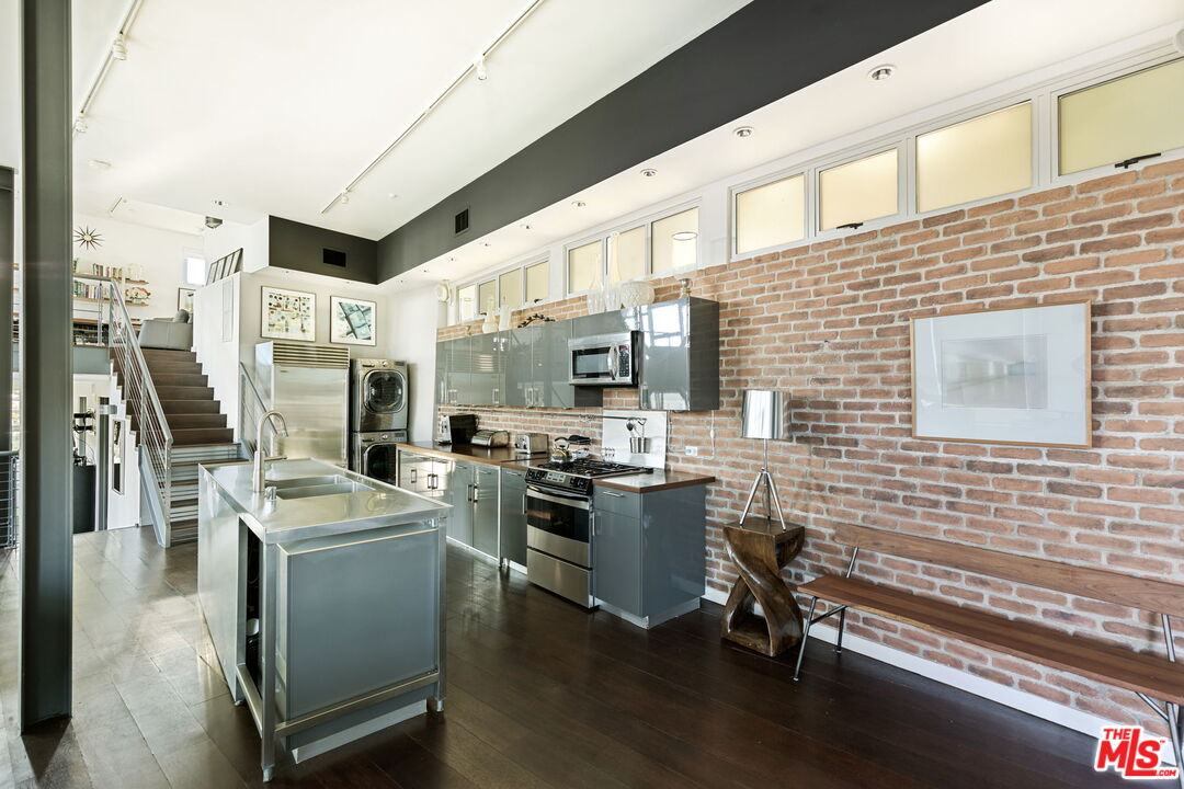 1513 9th Street, Unit 3 Santa Monica, CA 90401 - Photo 6 of 21